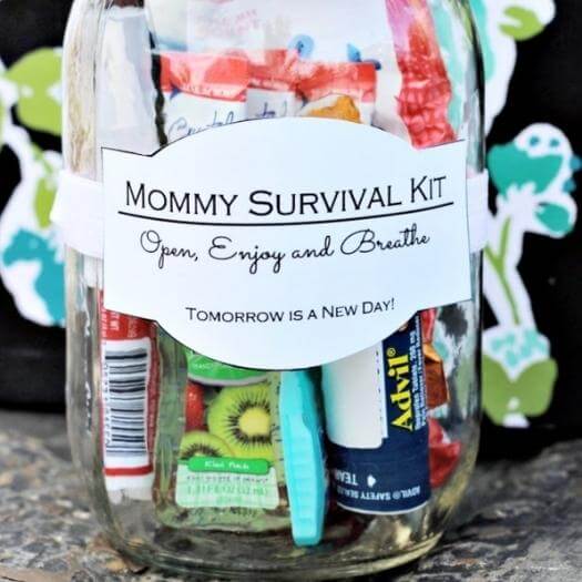 Mommy Survival Kit Easy Last Minute Mothers Day DIY Homemade Crafting Gift Ideas Inspiration How To Make Tutorials Recipes Gifts To Make
