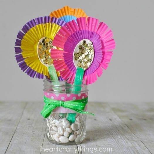 Sequins Flower Bouquet Kids Mothers Day DIY Homemade Crafting Gift Ideas Inspiration How To Make Tutorials Recipes Gifts To Make
